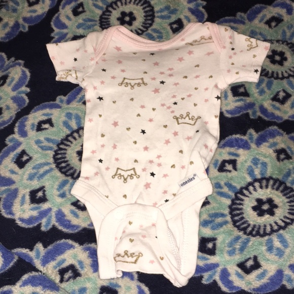 2 body suits and a pair of leggings - Picture 4 of 4